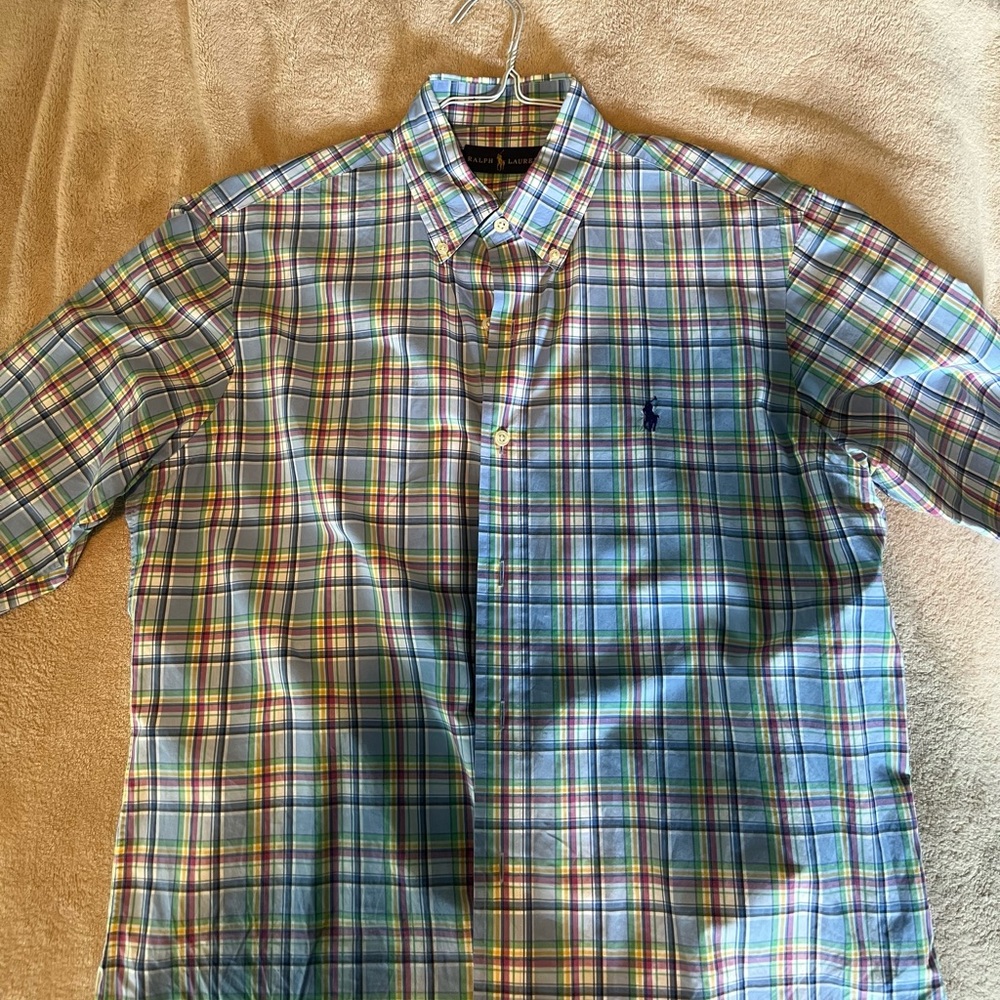 Lightweight Ralph Lauren Men’s button down dress shirt
